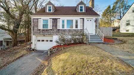 59 Deerfield Avenue Waterbury, CT 06708