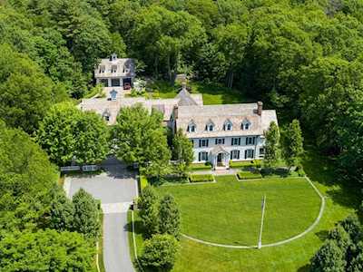 174 Highland Street Weston, MA 02493