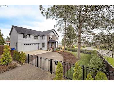 8360 SW 6th Ave Portland, OR 97219