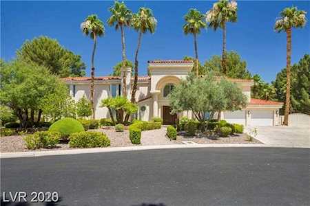 12 Congressional Ct Las Vegas, NV 89113