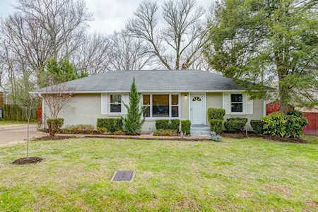 571 Highcrest Dr Nashville, TN 37211