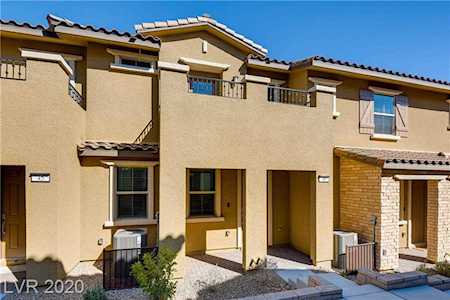 49 Alamere Falls Dr Las Vegas, NV 89138