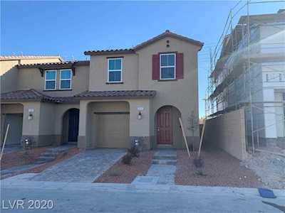 5311 Silver Branch Ave Las Vegas, NV 89118