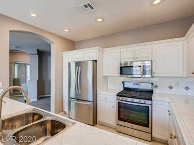 9420 San Laguna Ct #103 Las Vegas, NV 89134
