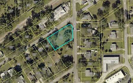 410 New York Dr Fort Myers, FL 33905