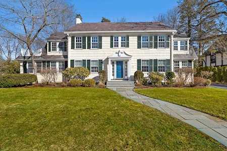 24 Leonard Ave Newton, MA 02465