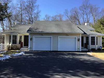 4 Fiddle Neck Lane #4 Southborough, MA 01772