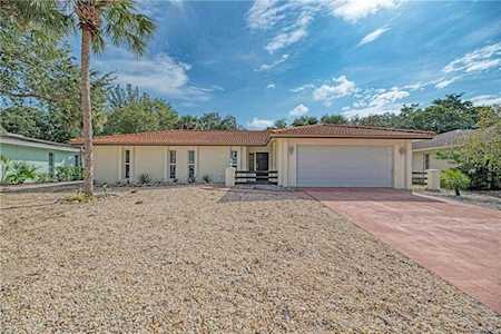 743 Birdsong Lane Sarasota, FL 34242