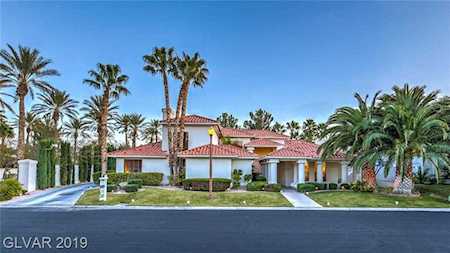 8113 Tiara Cove Circle Las Vegas, NV 89128