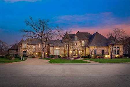 12 Hunters Ridge Lane Trophy Club, TX 76262