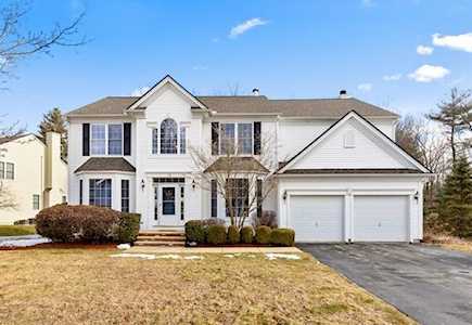 148 Palomino Drive North Andover, MA 01845