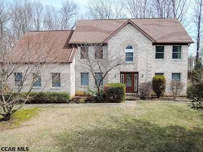 313 Canterbury Drive State College, PA 16803
