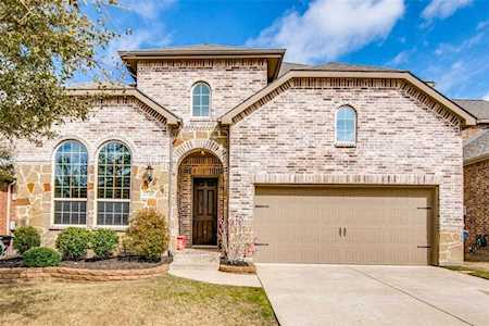 2737 Costa Mesa Drive Little Elm, TX 75068