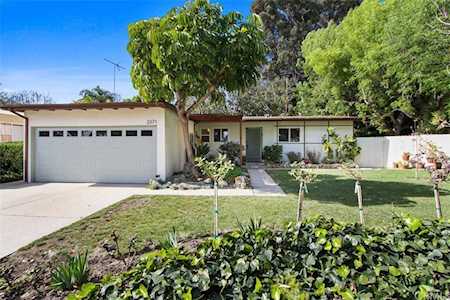 2371 Faust Avenue Long Beach, CA 90815