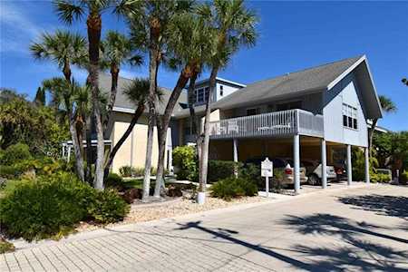 6005 N Beach Rd Englewood, FL 34223