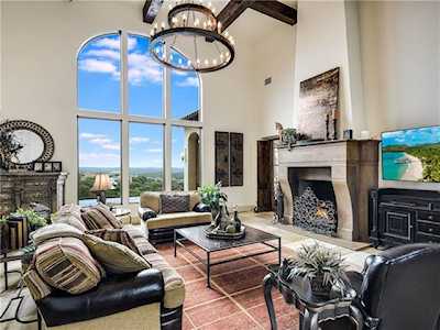 8800 Capehart Cv Austin, TX 78733