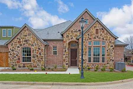 8900 Dewland Drive Mckinney, TX 75070
