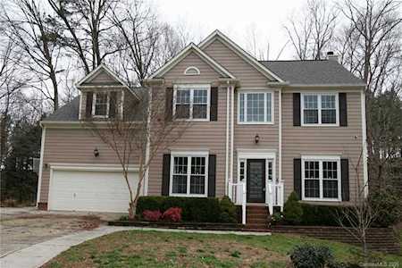 3526 Crescent Knoll Dr Matthews, NC 28105