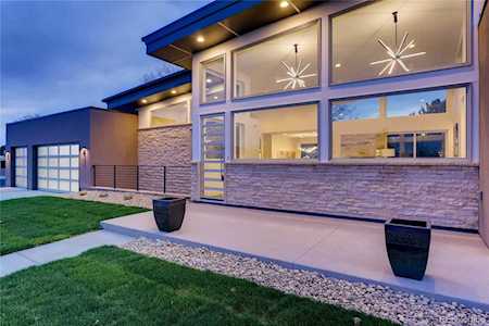 10 Wilder Ln Littleton, CO 80123