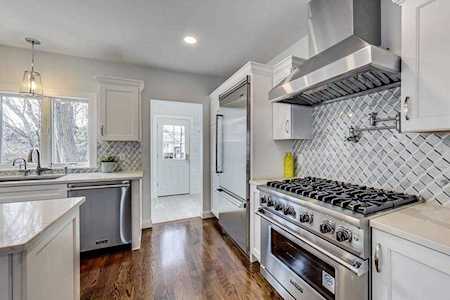 27 Hopkins Rd Arlington, MA 02476
