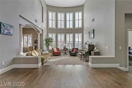8289 Bella Famiglia Ave Las Vegas, NV 89178