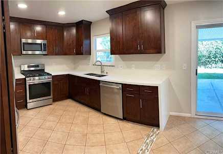 17442 Waal Circle Huntington Beach, CA 92647