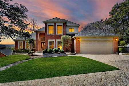 1316 Falcon Ledge Dr Austin, TX 78746
