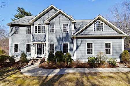 27 Ledge Hill Road Southborough, MA 01772