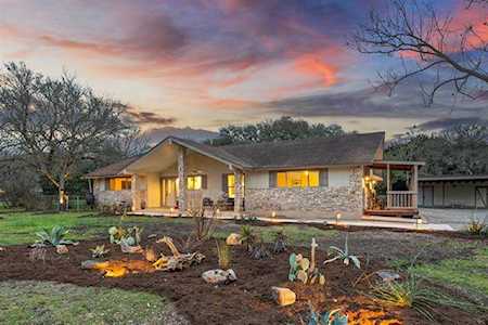 13310 Onion Creek Dr Manchaca, TX 78652