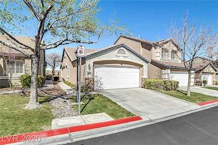 10328 Birch Bluff Las Vegas, NV 89145