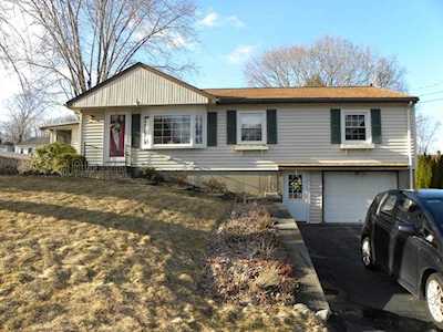 6 Konkel Drive Dudley, MA 01571