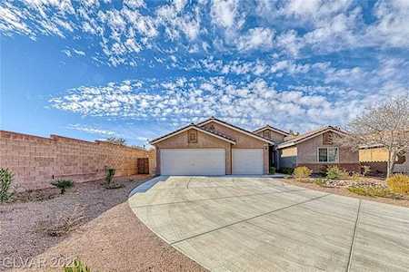 10207 Lazy Bear St Las Vegas, NV 89131
