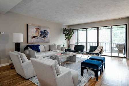 75 Grove St #328 Wellesley, MA 02482