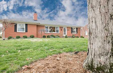 4410 Saint Regis Ln Louisville, KY 40220