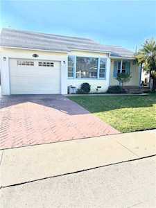 5733 Blackthorne Avenue Lakewood, CA 90712