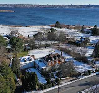 1460 Gardners Neck Rd Swansea, MA 02777