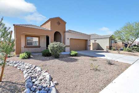 9413 W Georgia Avenue Glendale, AZ 85305