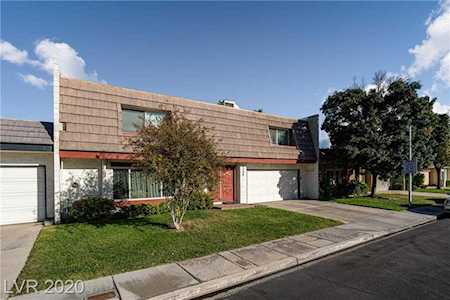 3388 Kensbrook St Las Vegas, NV 89121