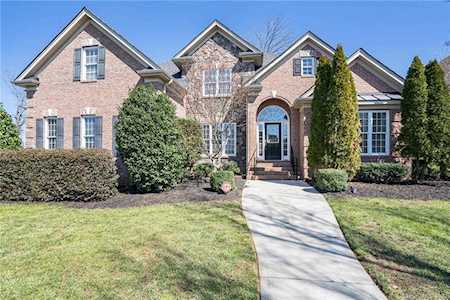 8905 Landsdowne Ave Harrisburg, NC 28075