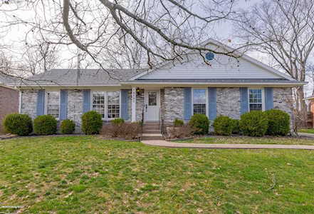 10505 Larkhall Ct Louisville, KY 40223
