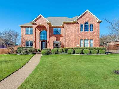 1216 Kings Brook Drive Southlake, TX 76092