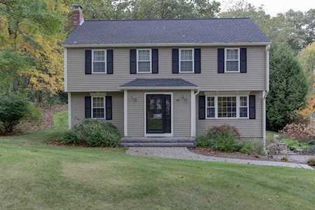 42 Carriage House Path Ashland, MA 01721
