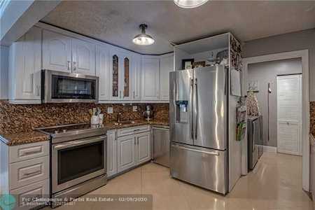 19520 Colorado Circle Boca Raton, FL 33434