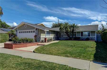 3120 Taft Way Costa Mesa, CA 92626