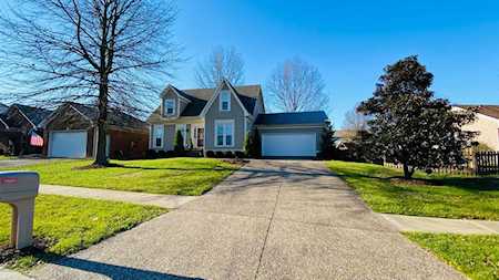 8702 Brittany Dr Louisville, KY 40220