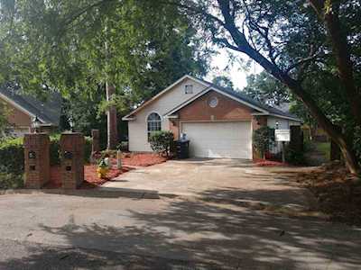 3203 Castle Court Tallahassee, FL 32309