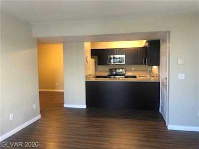 2725 Nellis Blvd #1057 Las Vegas, NV 89121