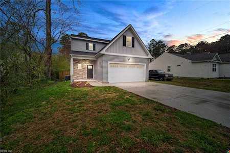 514 Maple Rd Yorktown, VA 23690