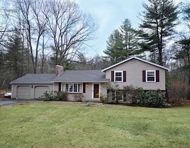 36 Agawam Rd Acton, MA 01720