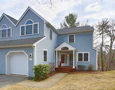 7 Knollwood Ct #7 Burlington, MA 01803